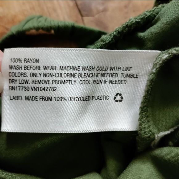 Girls size 12 mos army green romper lightweight spring summer baby girl - Picture 5 of 6